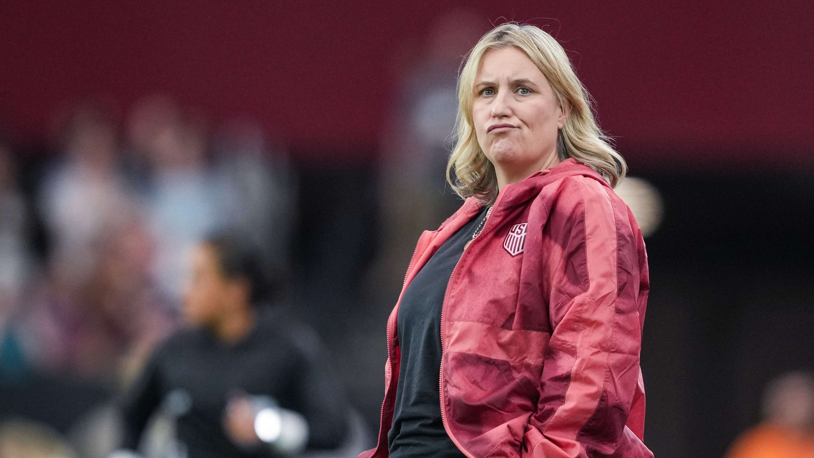 励球队与球 励球队与球